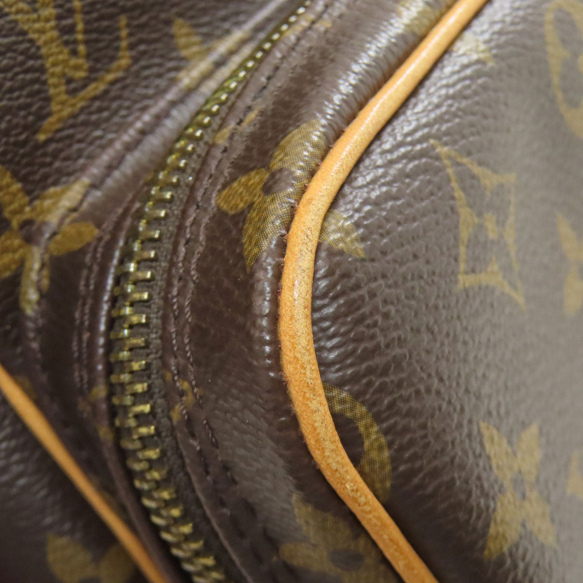 LOUIS VUITTON M45236 Amazon Shoulder Bag Monogram canvas Ladies [Used]