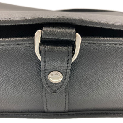 LOUIS VUITTON M32482 Andrei Shoulder Bag Taiga Ladies [Used]