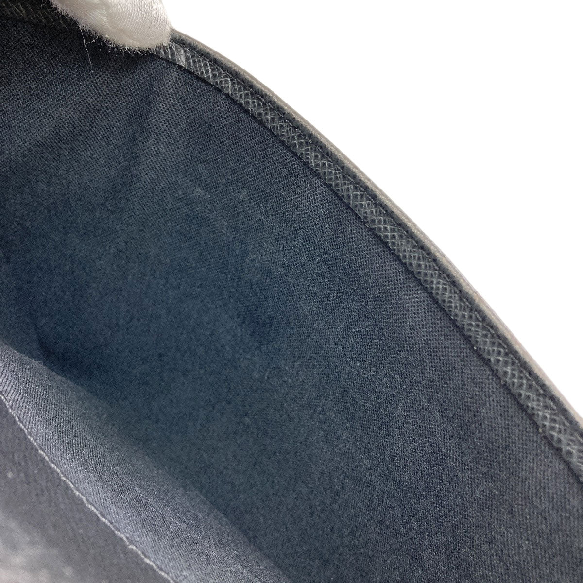 LOUIS VUITTON M32482 Andrei Shoulder Bag Taiga Ladies [Used]