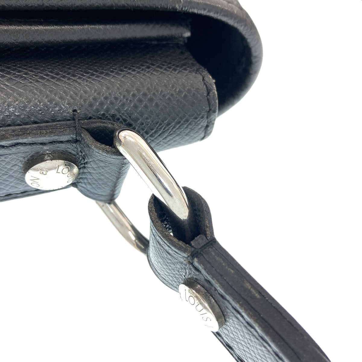 LOUIS VUITTON M32482 Andrei Shoulder Bag Taiga Ladies [Used]