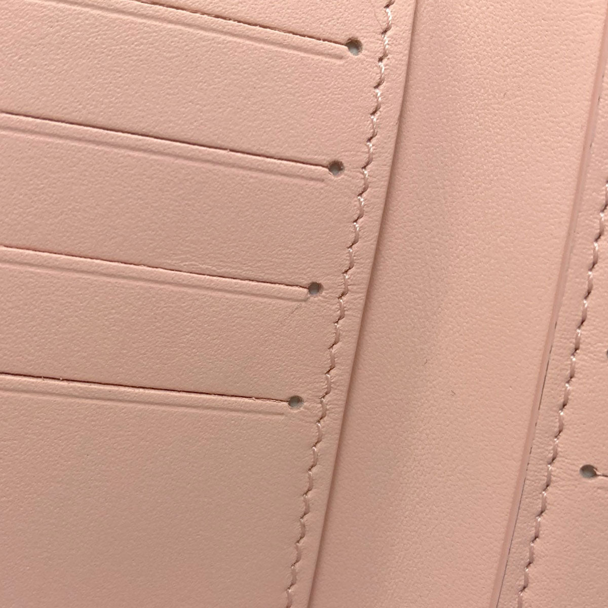 LOUIS VUITTON M82361 Portefeiulle ・ Capsines compact Bifold Wallet with Coin Pocket Taurillon ClemenceLeather Ladies [Used]