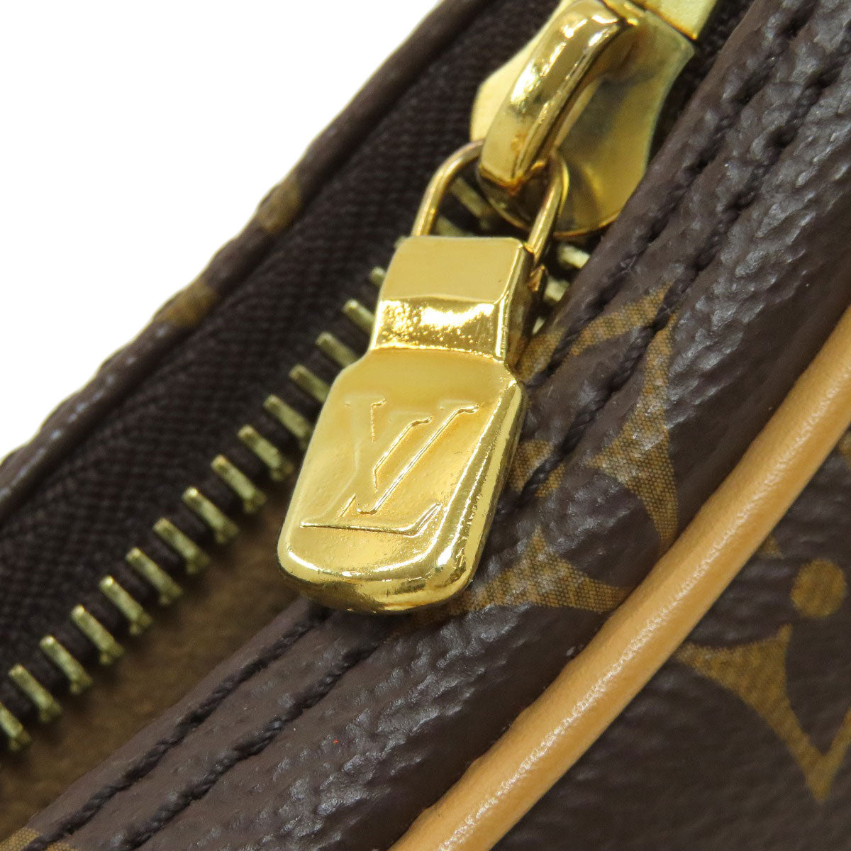LOUIS VUITTON M81098 loop Handbag Monogram canvas Ladies [Used]