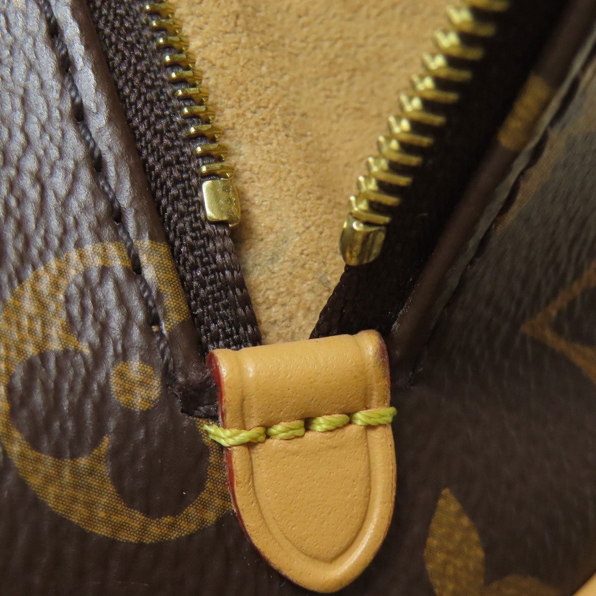 LOUIS VUITTON M81098 loop Handbag Monogram canvas Ladies [Used]