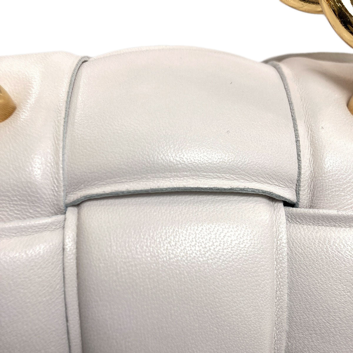 BOTTEGA VENETA Chain Cassette Maxi Intrecciato Handbag Calf Ladies [Used]