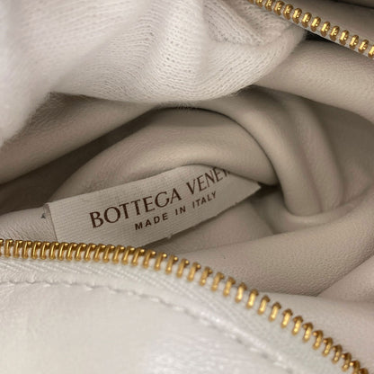 BOTTEGA VENETA Chain Cassette Maxi Intrecciato Handbag Calf Ladies [Used]