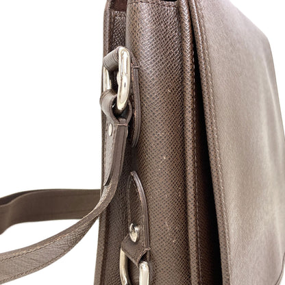 LOUIS VUITTON M32488 Andrei Shoulder Bag Taiga Ladies [Used]