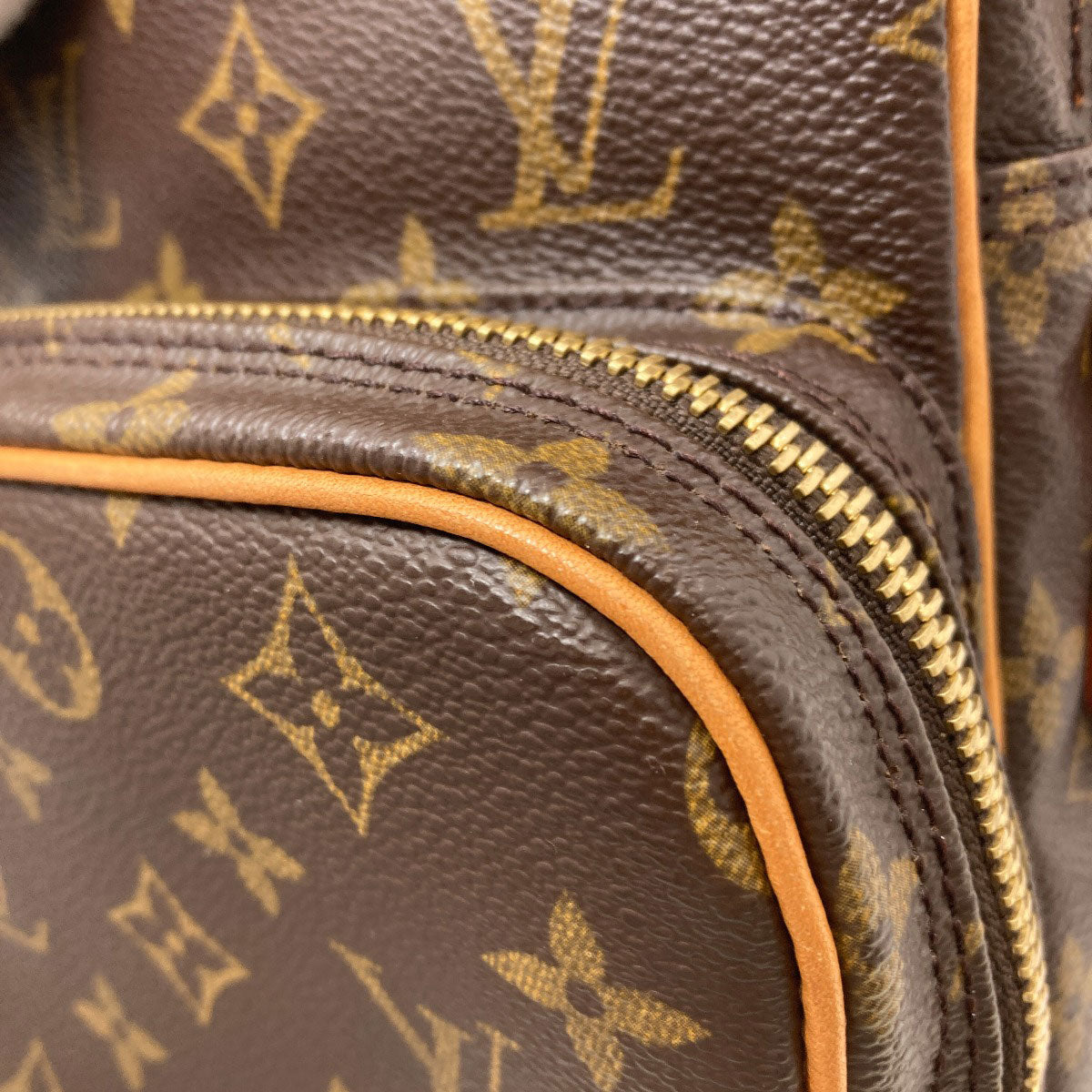 LOUIS VUITTON M45236 Amazon Shoulder Bag Monogram canvas Ladies [Used]