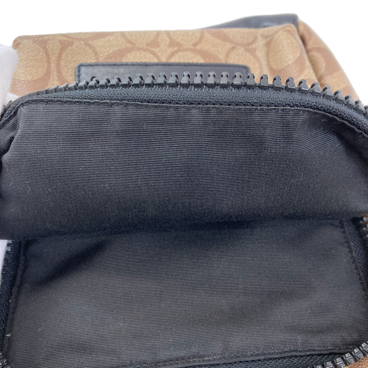 COACH 1909 Signature body bag PVC LeatherLadies [Used]