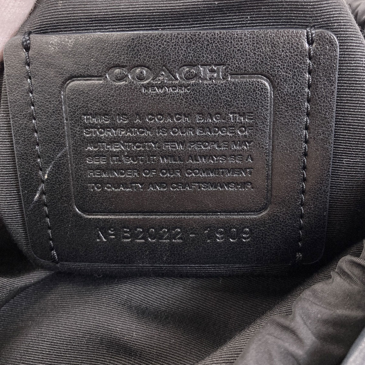 COACH 1909 Signature body bag PVC LeatherLadies [Used]