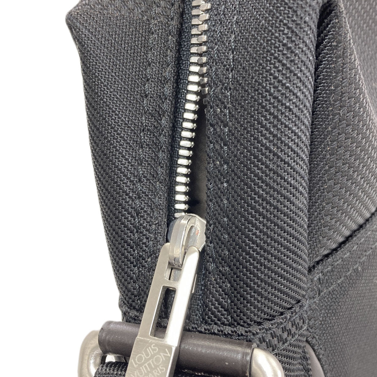 LOUIS VUITTON M93042 Sitadan Shoulder Bag Damier Geant Ladies [Used]