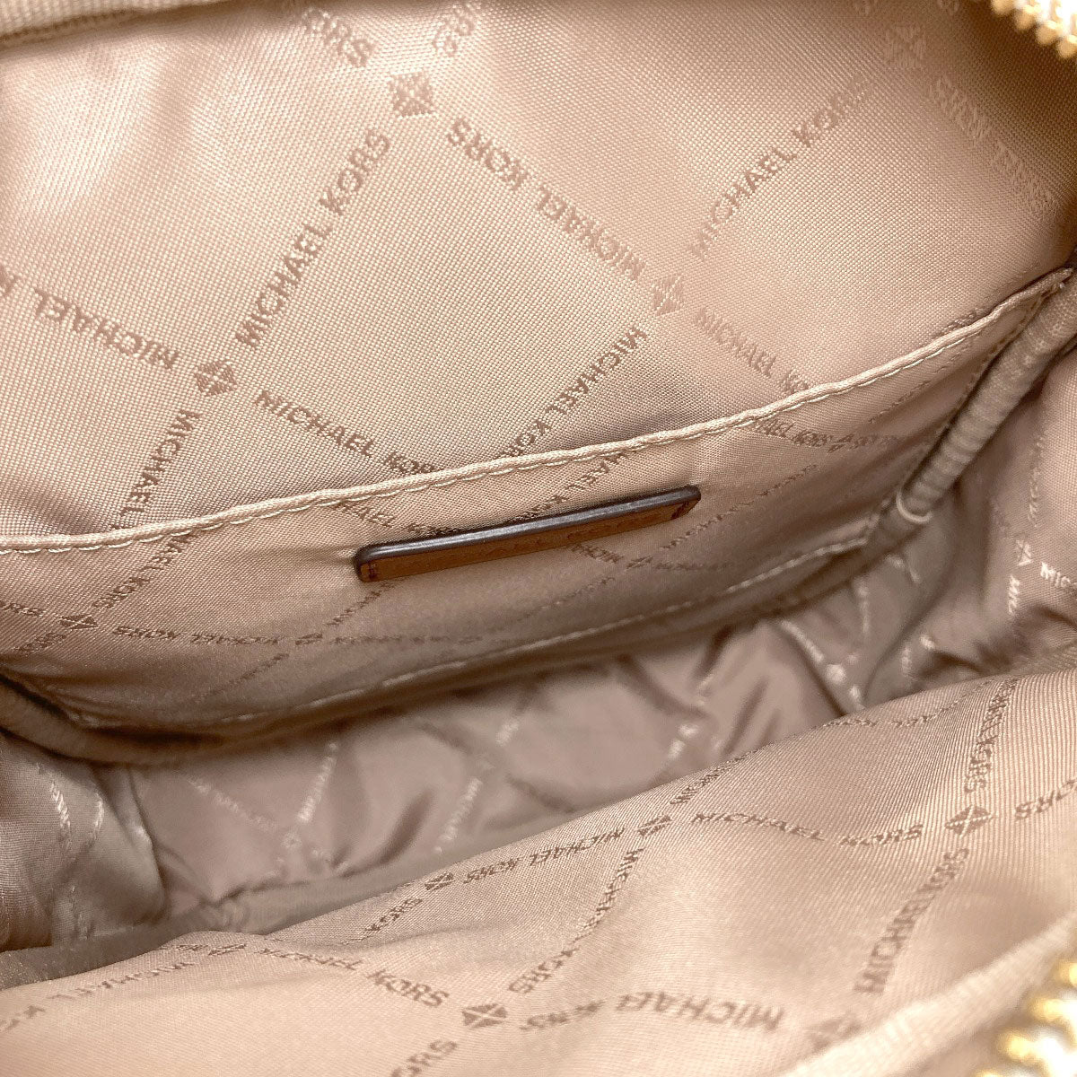 Michael Kors Jet set travel Shoulder Bag PVC Ladies [Used]