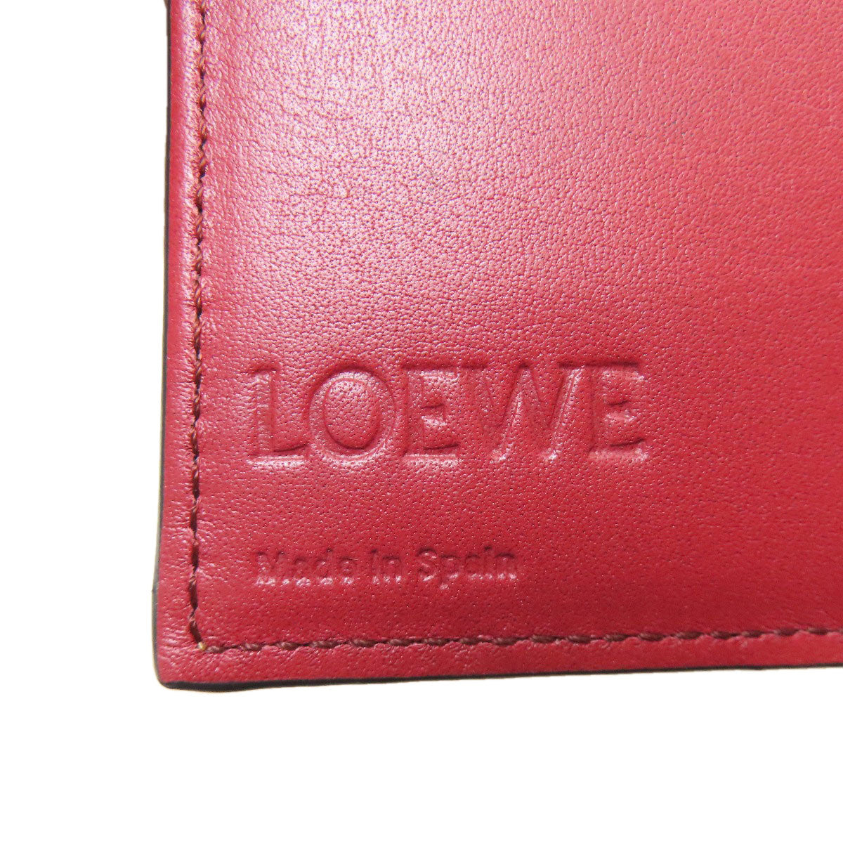 LOEWE slim zip bifold wallet Bifold Wallet with Coin Pocket Leather Ladies [Used]