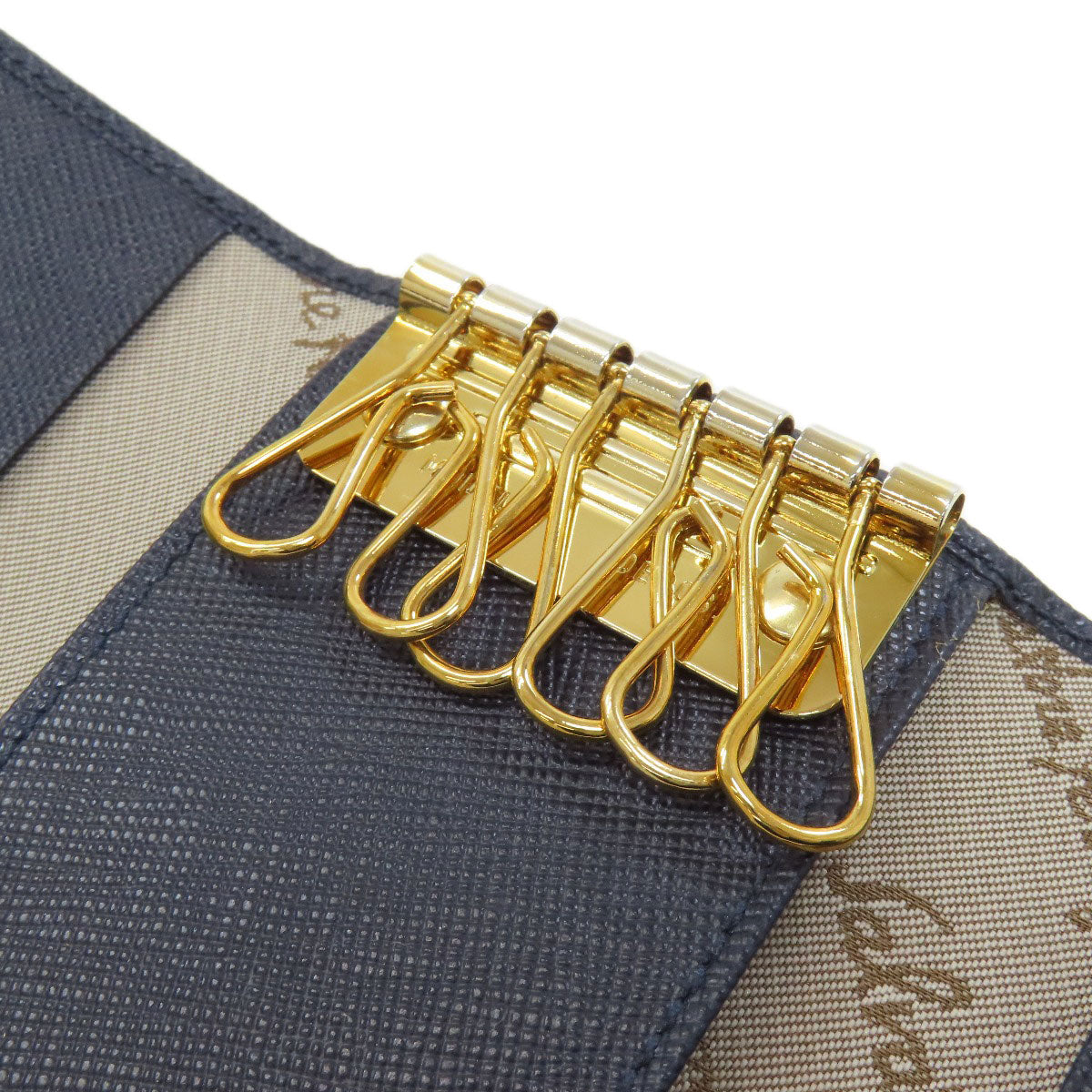 Salvatore Ferragamo GanciniHardware key holder Leather Ladies [Used]