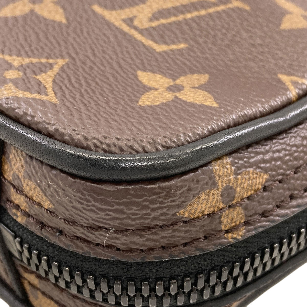 LOUIS VUITTON M44428 Utility side bag Hip bag, waist bag Monogram canvas Ladies [Used]