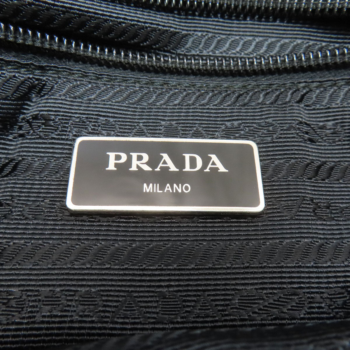 PRADA VA0563 Logo Hardware Shoulder Bag Nylon Ladies [Used]