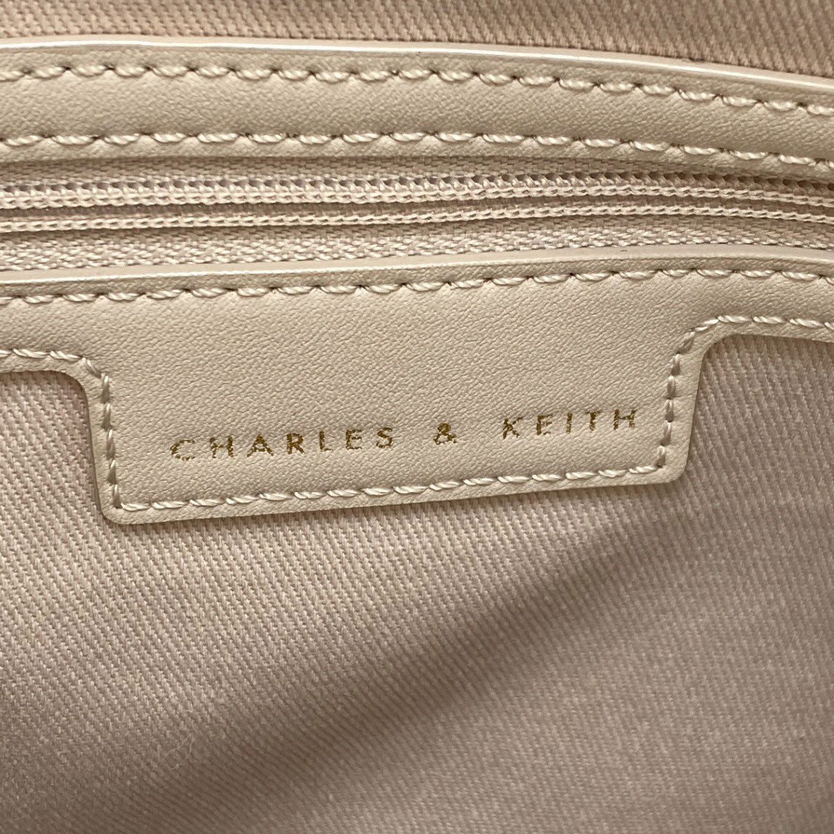 CHARLES＆KEITH Enola Textured Double Handle Structured Bag Handbag Leather Ladies [Used]