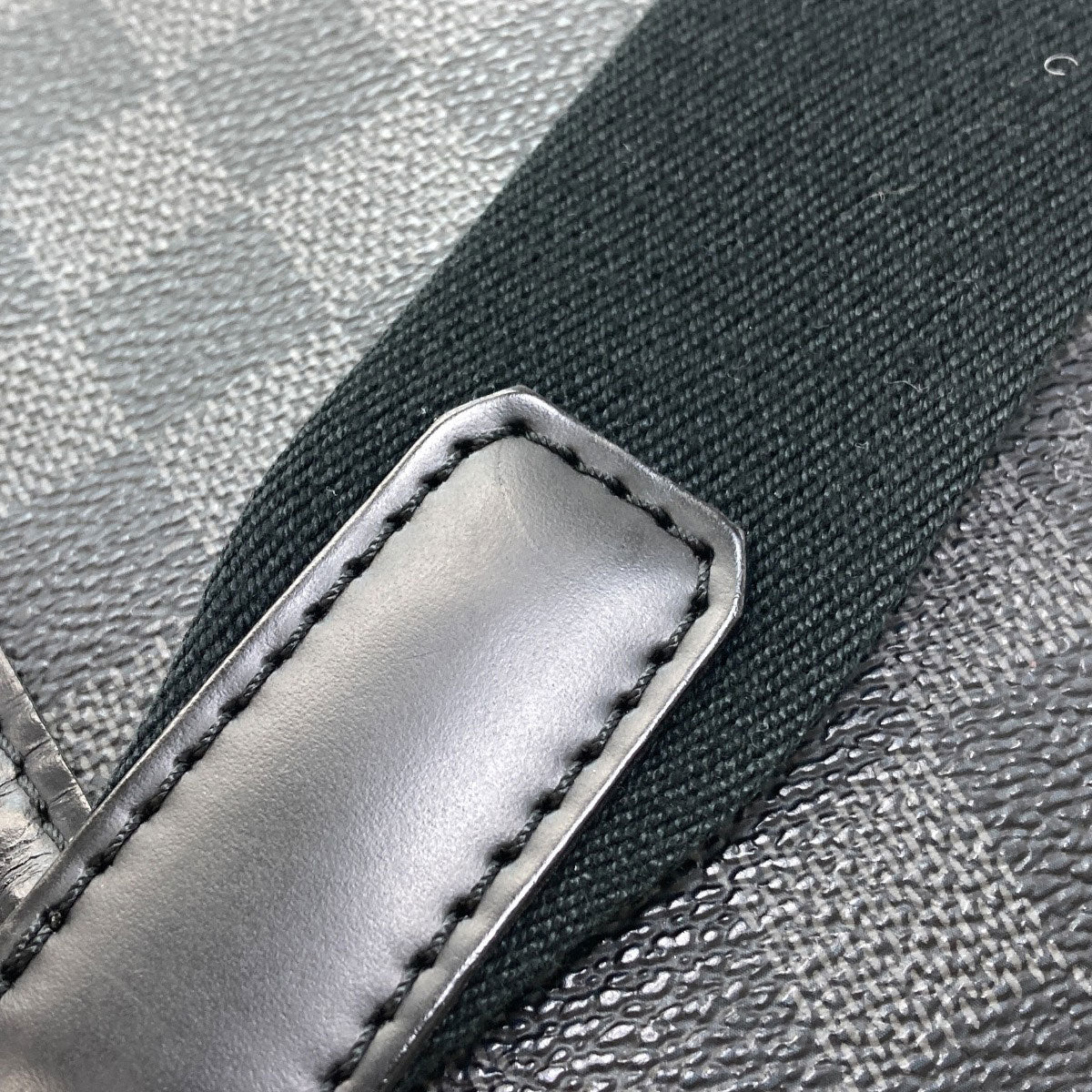 LOUIS VUITTON N58033 Daniel GM Shoulder Bag Damier canvas Ladies [Used]