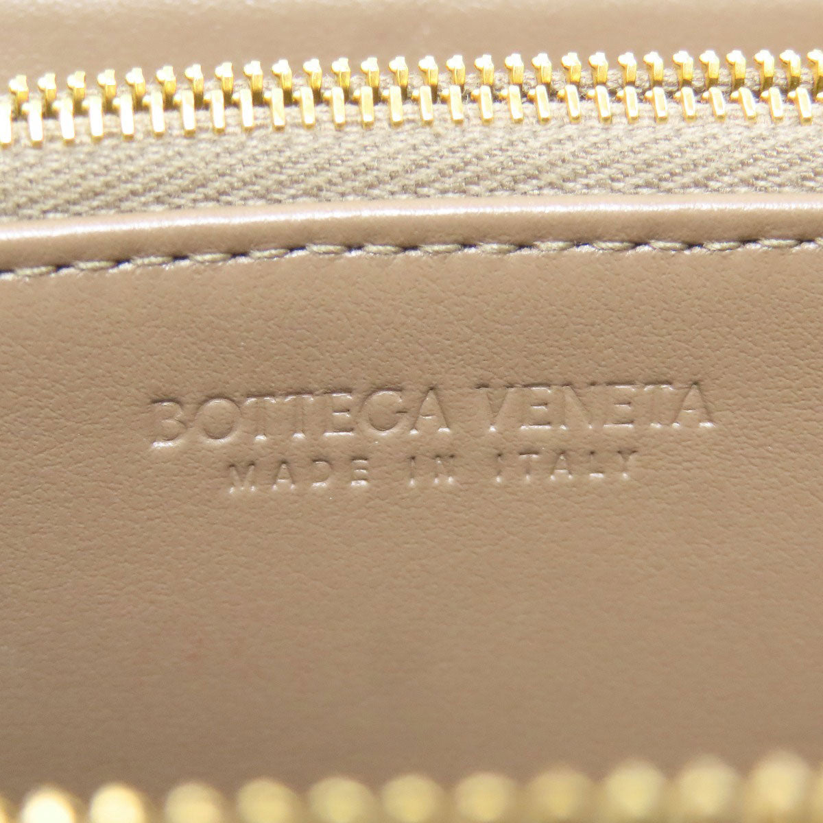 BOTTEGA VENETA Maxi Intrecciato Long wallet (with coin pocket) Leather Ladies [Used]