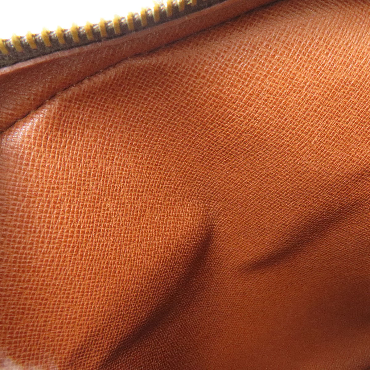 LOUIS VUITTON M45236 Amazon Shoulder Bag Monogram canvas Ladies [Used]