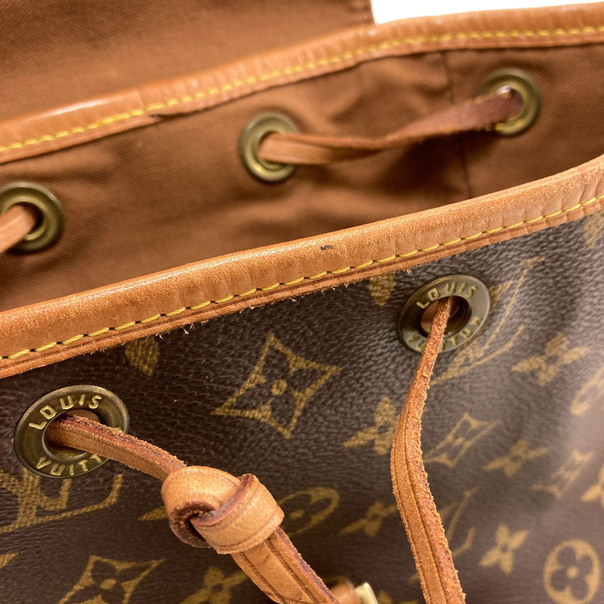 LOUIS VUITTON M51136 Montsourismedium Backpack Â· Daypack Monogram canvas Ladies [Used]