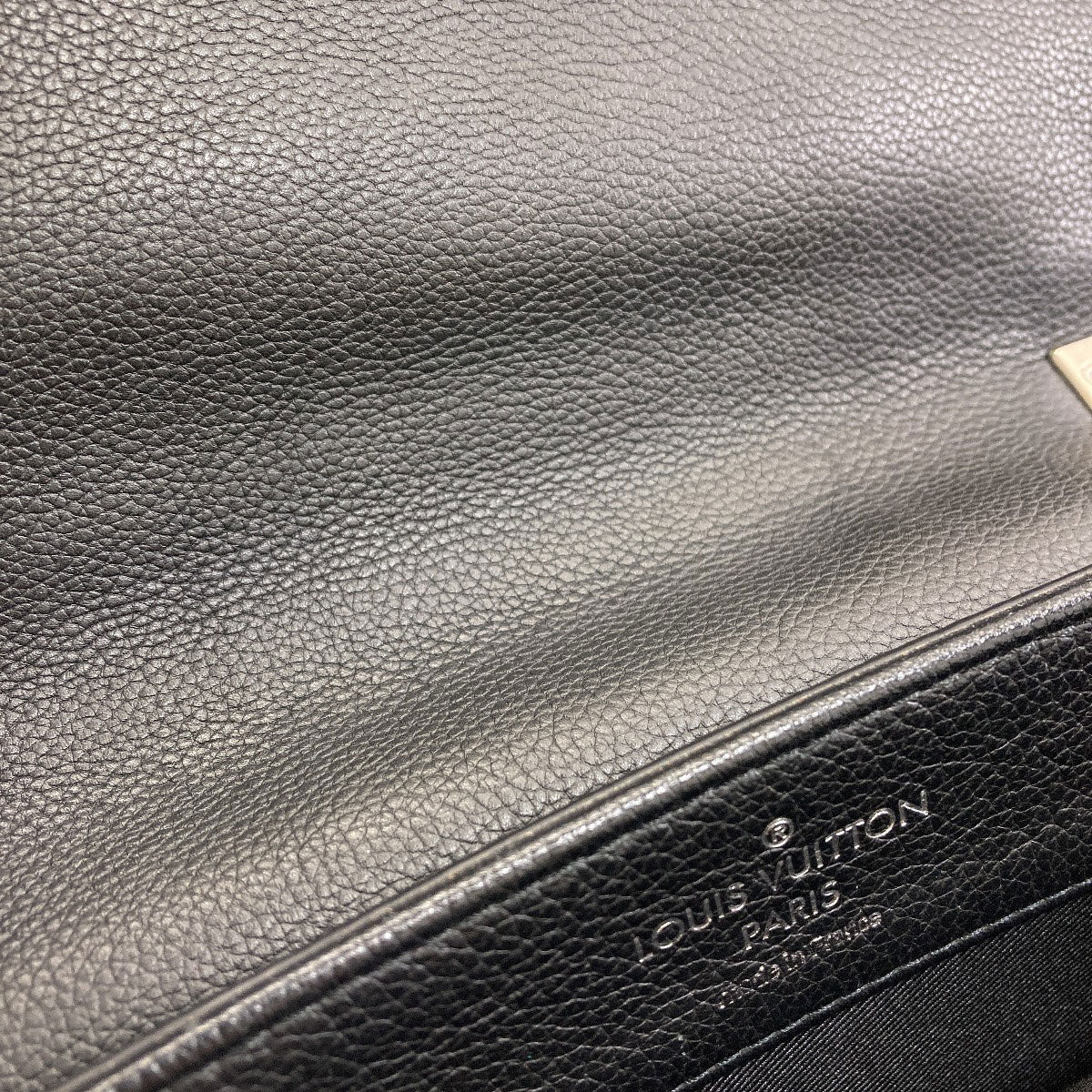LOUIS VUITTON M50250 Lock Me Cartavre Handbag Calf Ladies [Used]