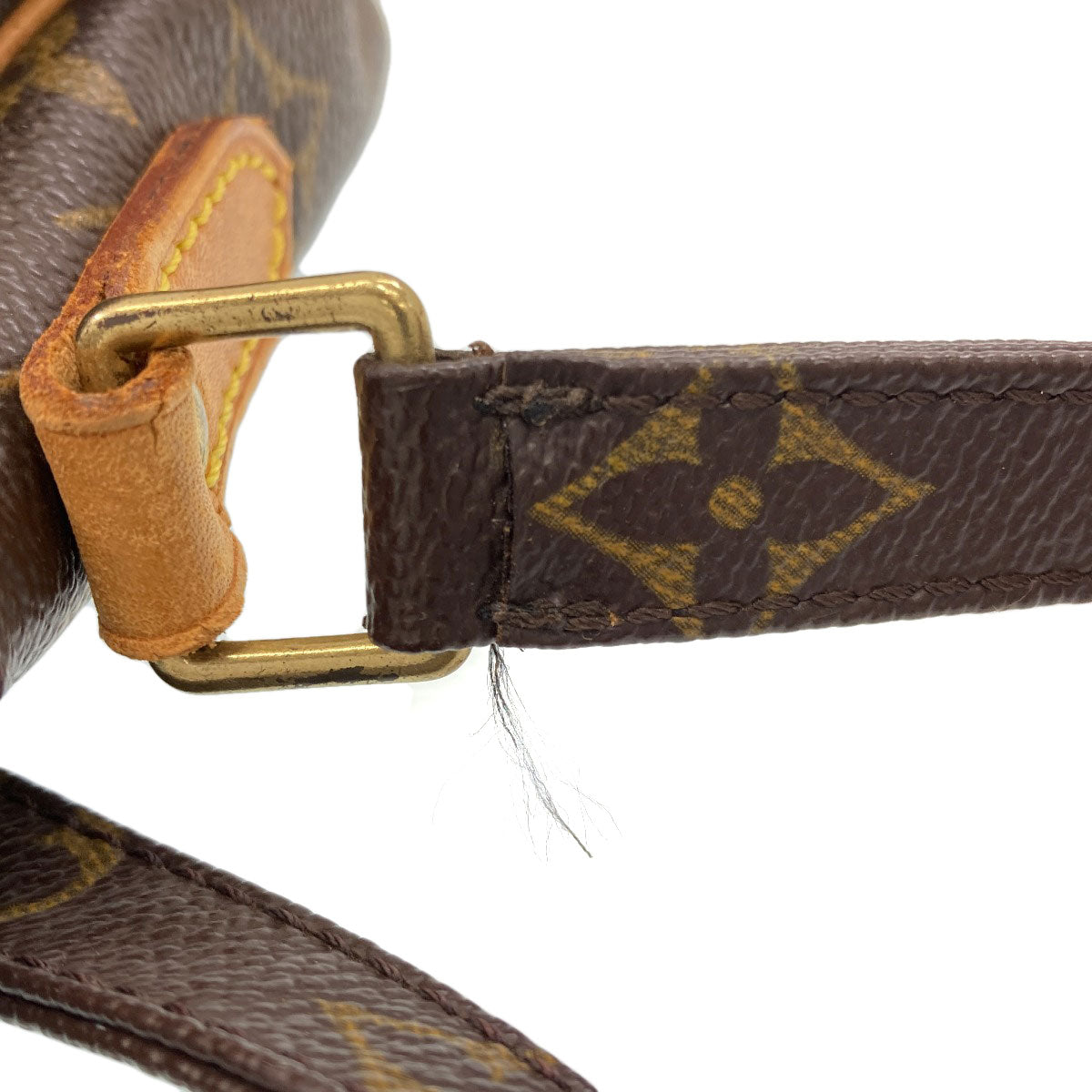 LOUIS VUITTON M45236 Amazon Shoulder Bag Monogram canvas Ladies [Used]