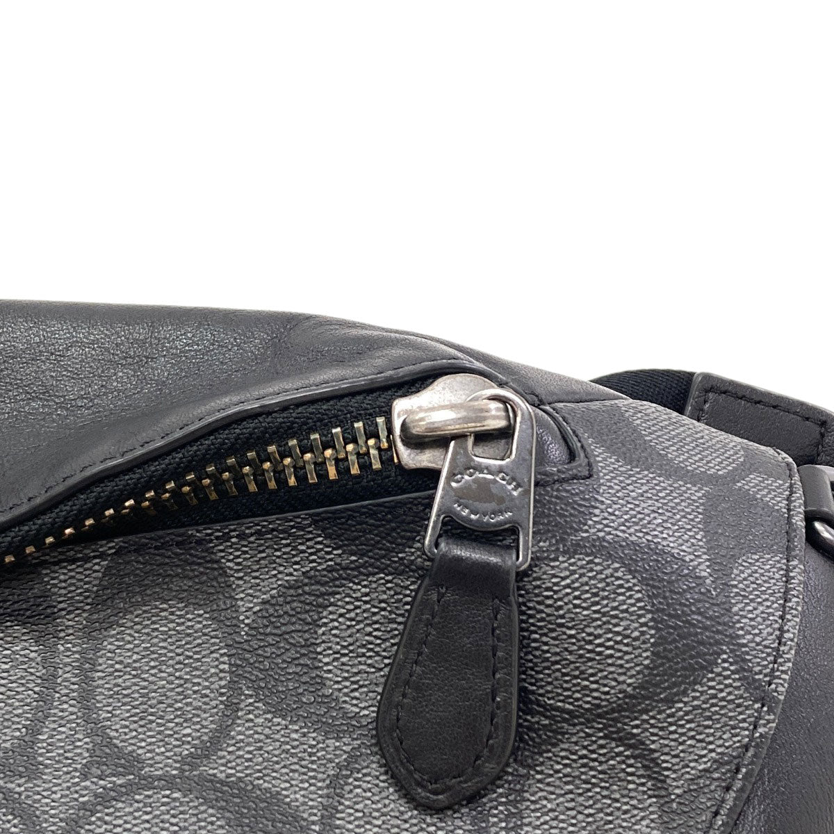 COACH F78777 Signature body bag PVC Ladies [Used]