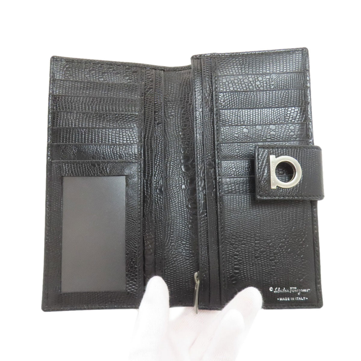Salvatore Ferragamo Gancini Hardware motif Long wallet (with coin pocket) Leather Ladies [Used]