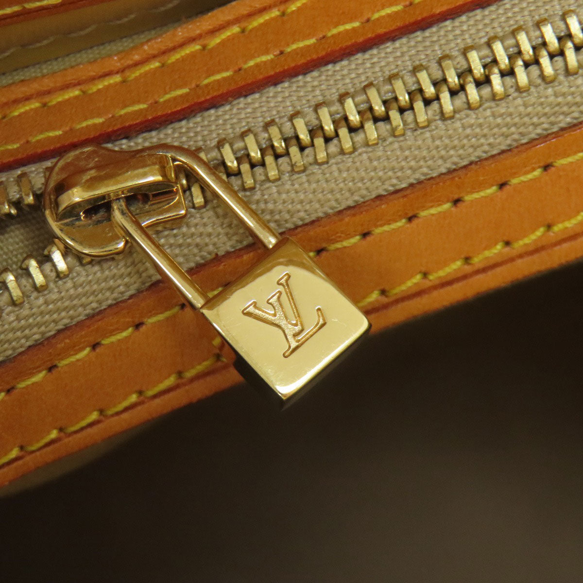LOUIS VUITTON M91144 Lead PM Handbag Vernis Ladies [Used]