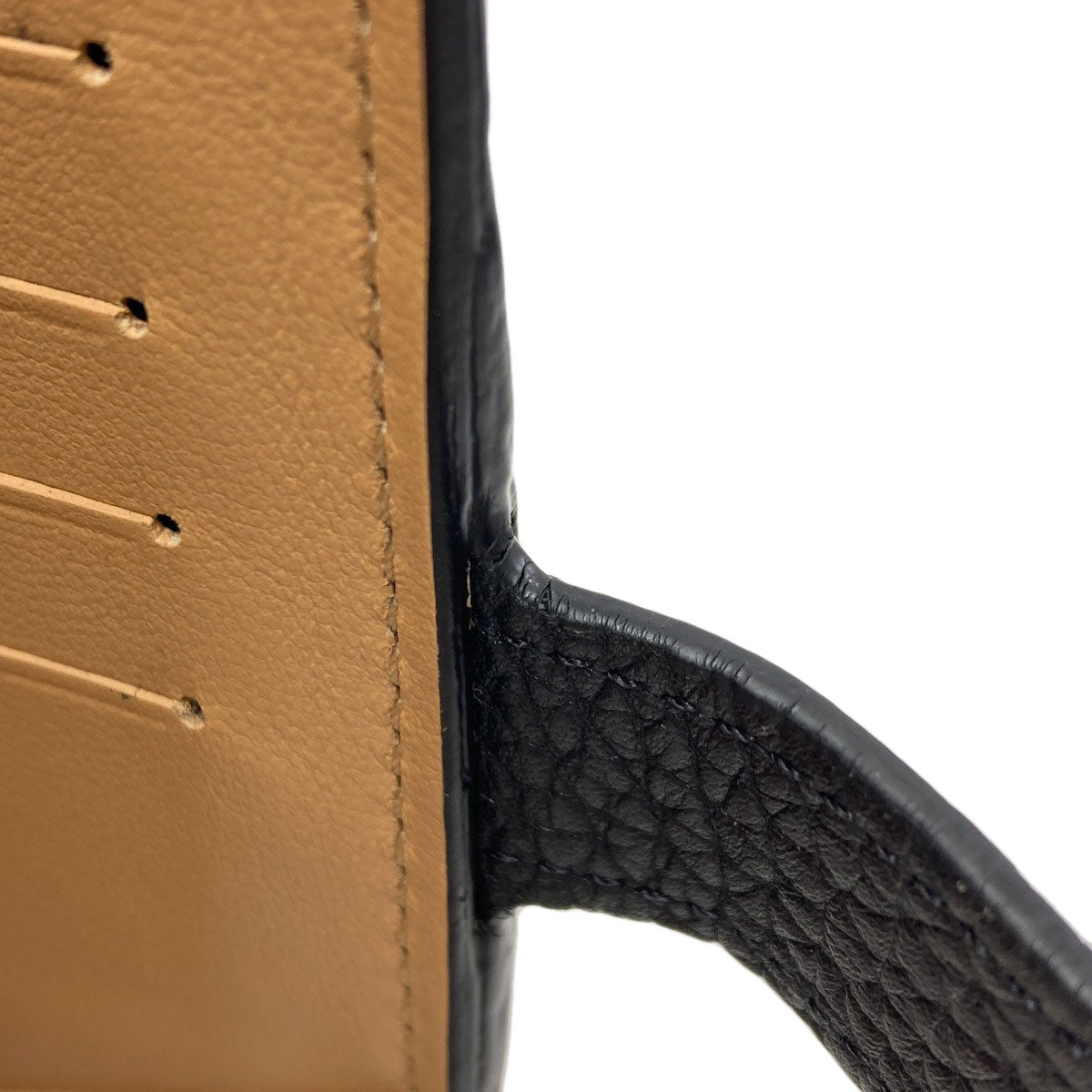 LOUIS VUITTON M81330 vertical wallet Long wallet (with coin pocket) Taurillon ClemenceLeather Ladies [Used]
