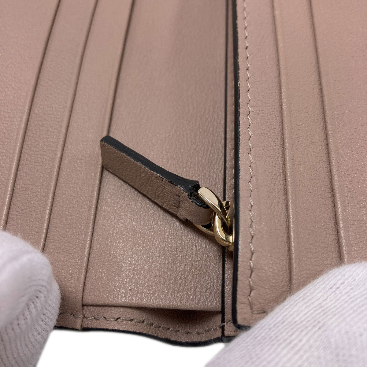 VALENTINO Rock studs Bifold Wallet with Coin Pocket Leather Ladies [Used]