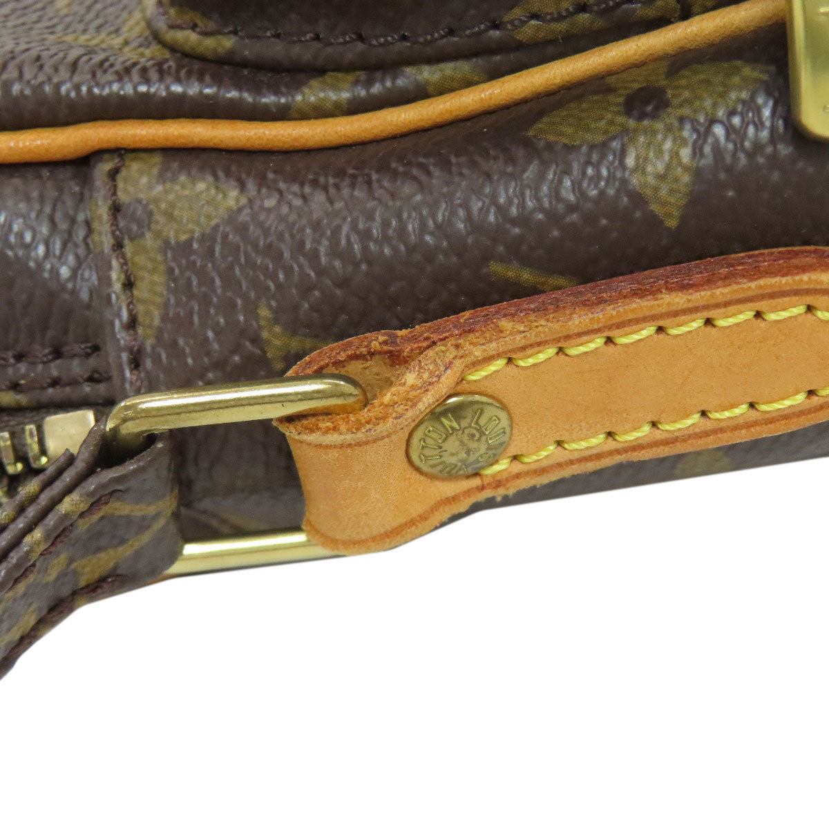 LOUIS VUITTON M45236 Amazon Shoulder Bag Monogram canvas Ladies [Used]