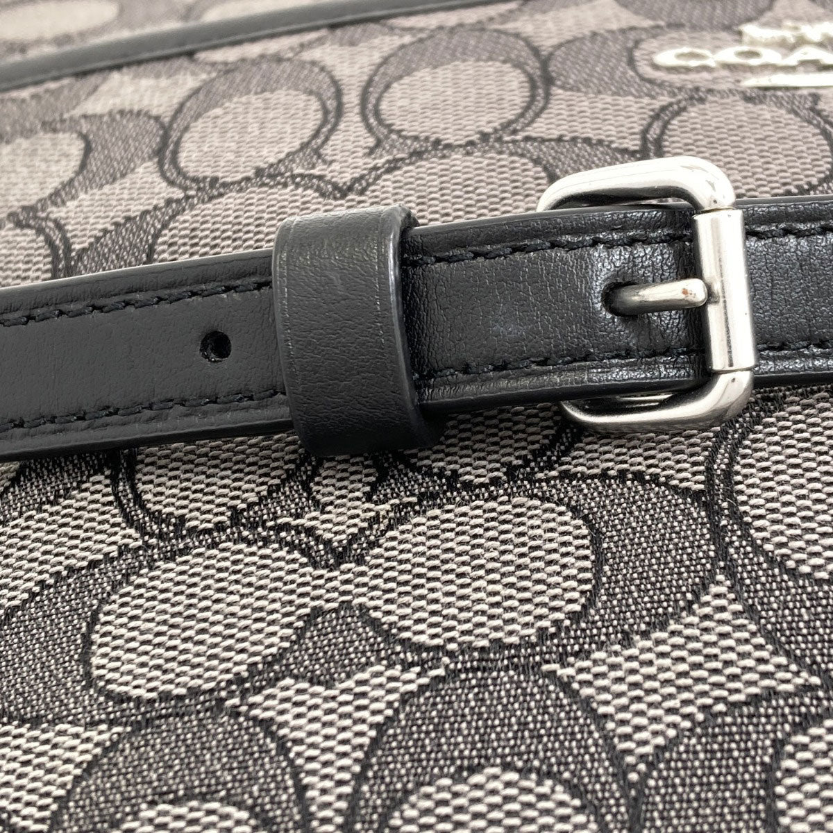 COACH CG978 Signature Shoulder Bag Canvas Ladies [Used]