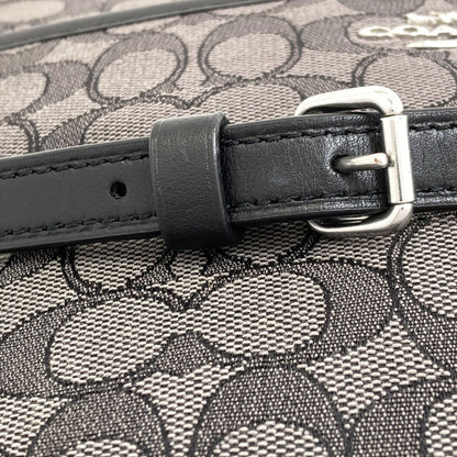 COACH CG978 Signature Shoulder Bag Canvas Ladies [Used]