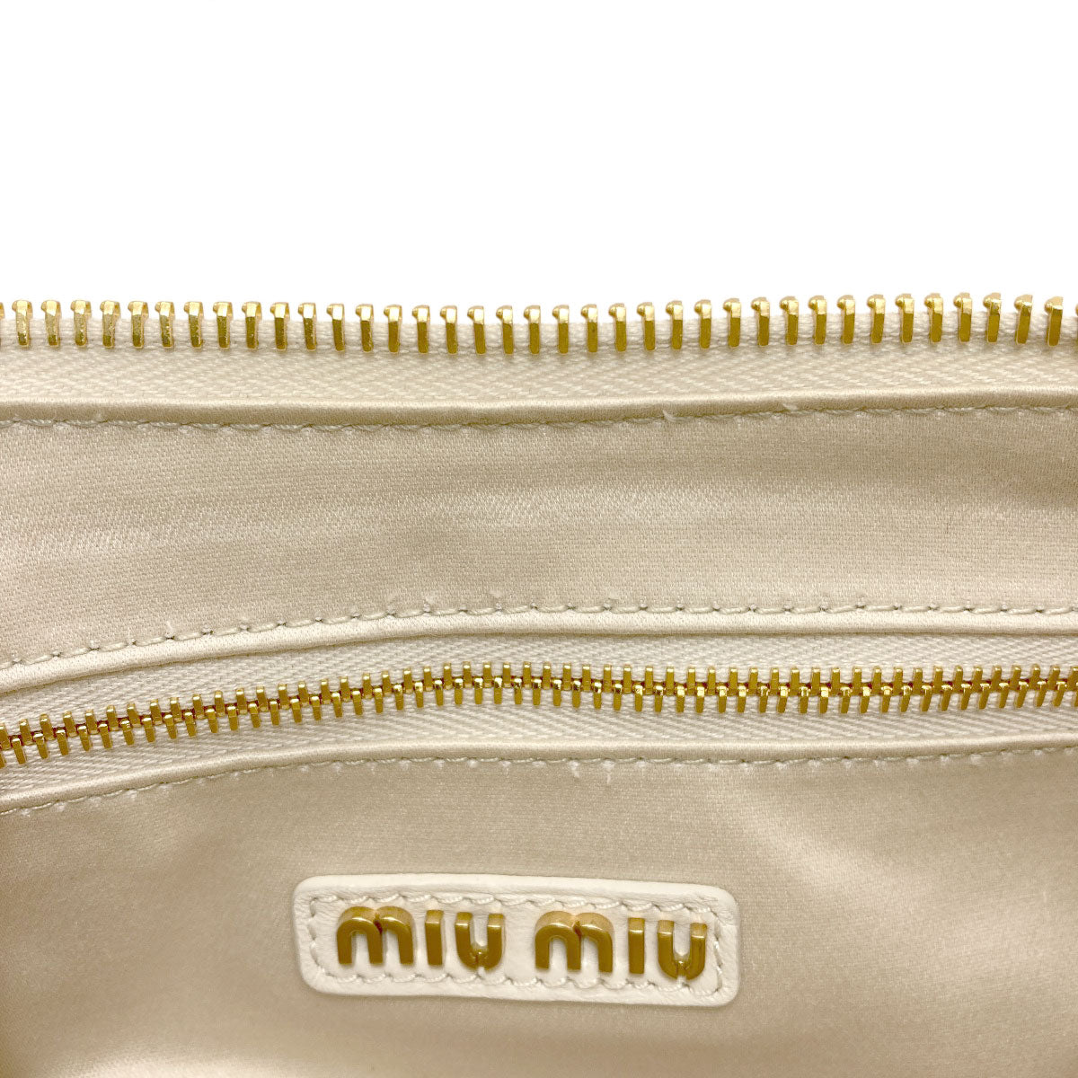 MIUMIU one belt Handbag Calf Ladies [Used]