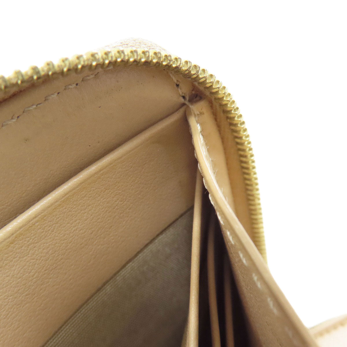 CELINE Zip Around Quilting Long wallet (with coin pocket) Leather Ladies [Used]