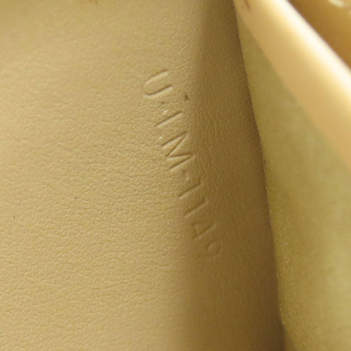 CELINE Zip Around Quilting Long wallet (with coin pocket) Leather Ladies [Used]