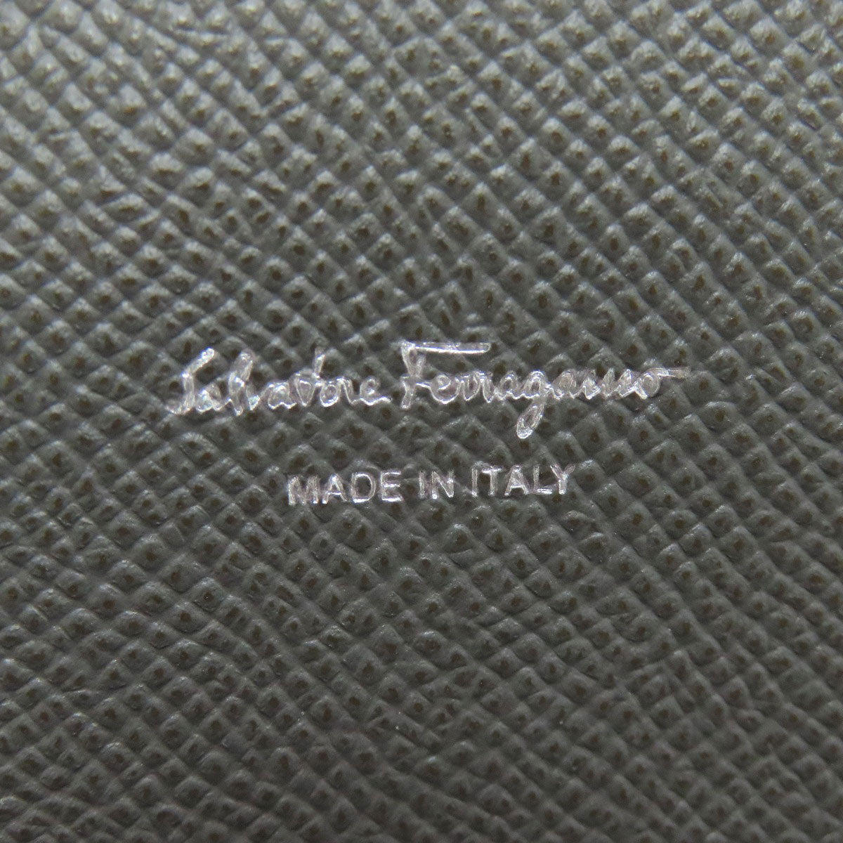Salvatore Ferragamo Gancini Long wallet (with coin pocket) Leather Ladies [Used]