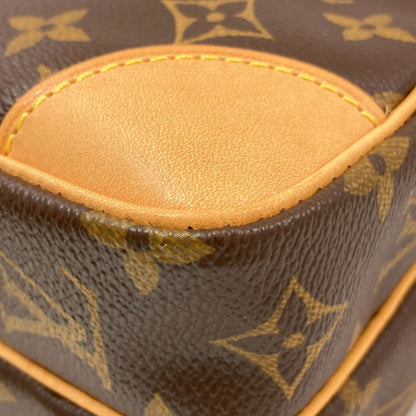 LOUIS VUITTON M45236 Amazon Shoulder Bag Monogram canvas Ladies [Used]