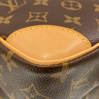 LOUIS VUITTON M45236 Amazon Shoulder Bag Monogram canvas Ladies [Used]