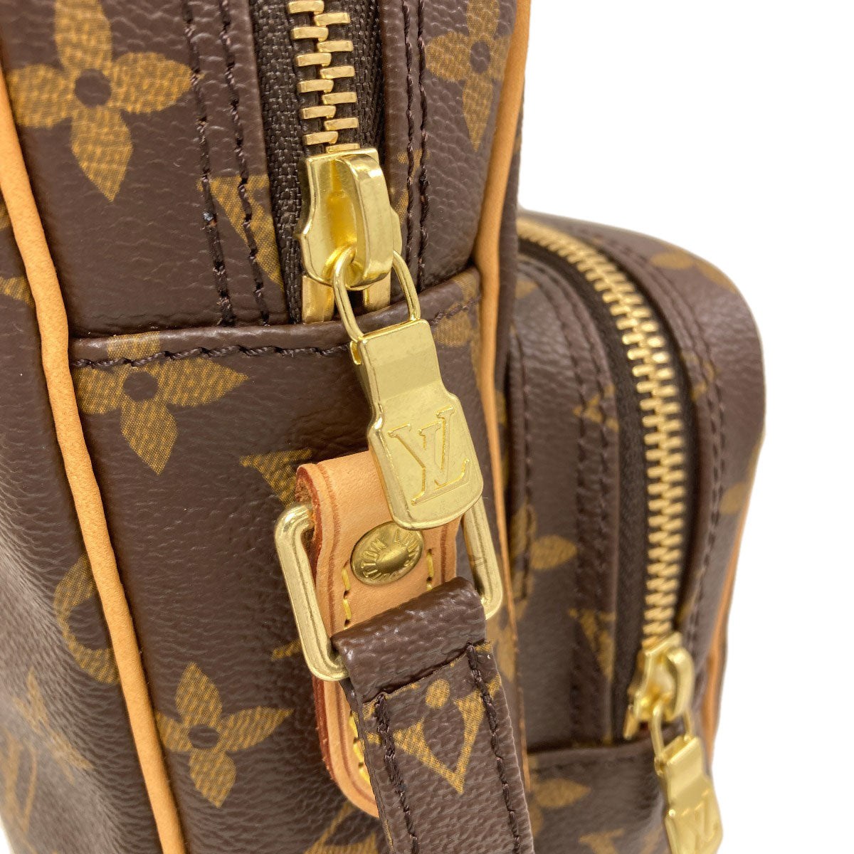 LOUIS VUITTON M45236 Amazon Shoulder Bag Monogram canvas Ladies [Used]