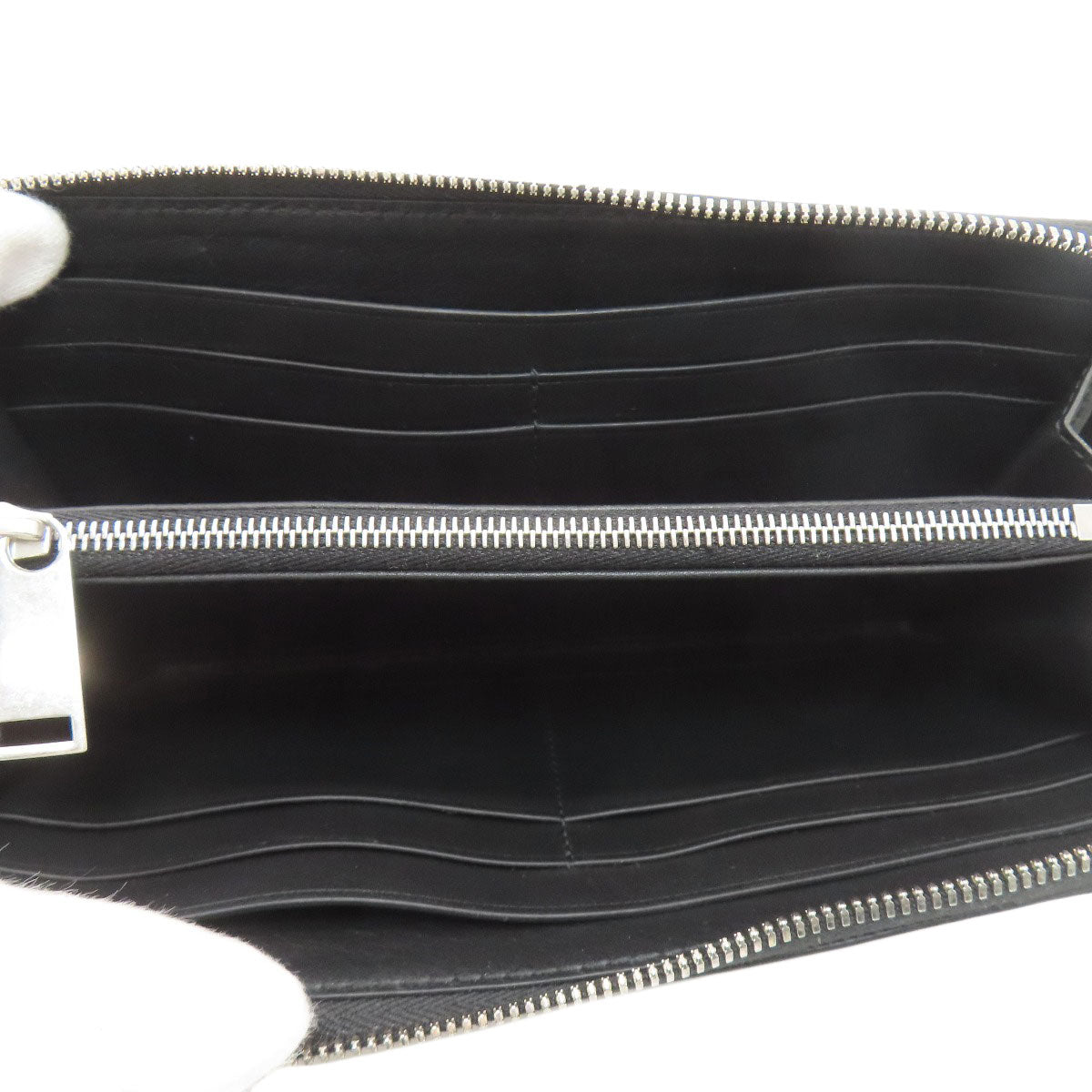 BOTTEGA VENETA Embossed finish, simple design Long wallet (with coin pocket) Leather Ladies [Used]