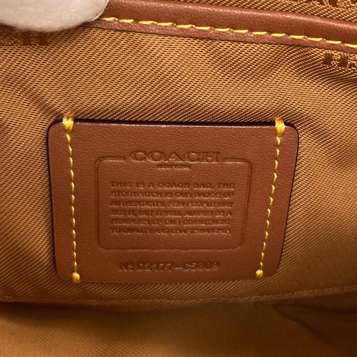 COACH C5809 Camera bag Shoulder Bag Leather Ladies [Used]