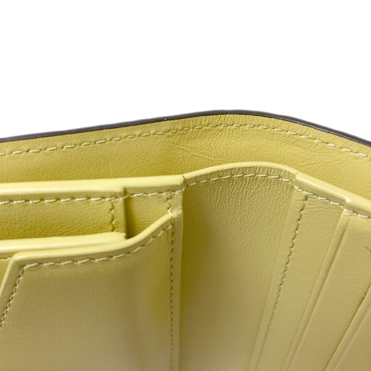 SELECT GOODS * For more information on brand bargains Bifold Wallet with Coin Pocket Leather Ladies [Used]