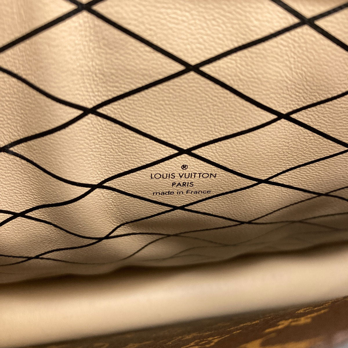 LOUIS VUITTON M43596 Trunk clutch Shoulder Bag Monogram reverse Ladies [Used]