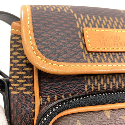 LOUIS VUITTON N40357 amazon messenger Shoulder Bag Monogram canvas Damier GiantLadies [Used]