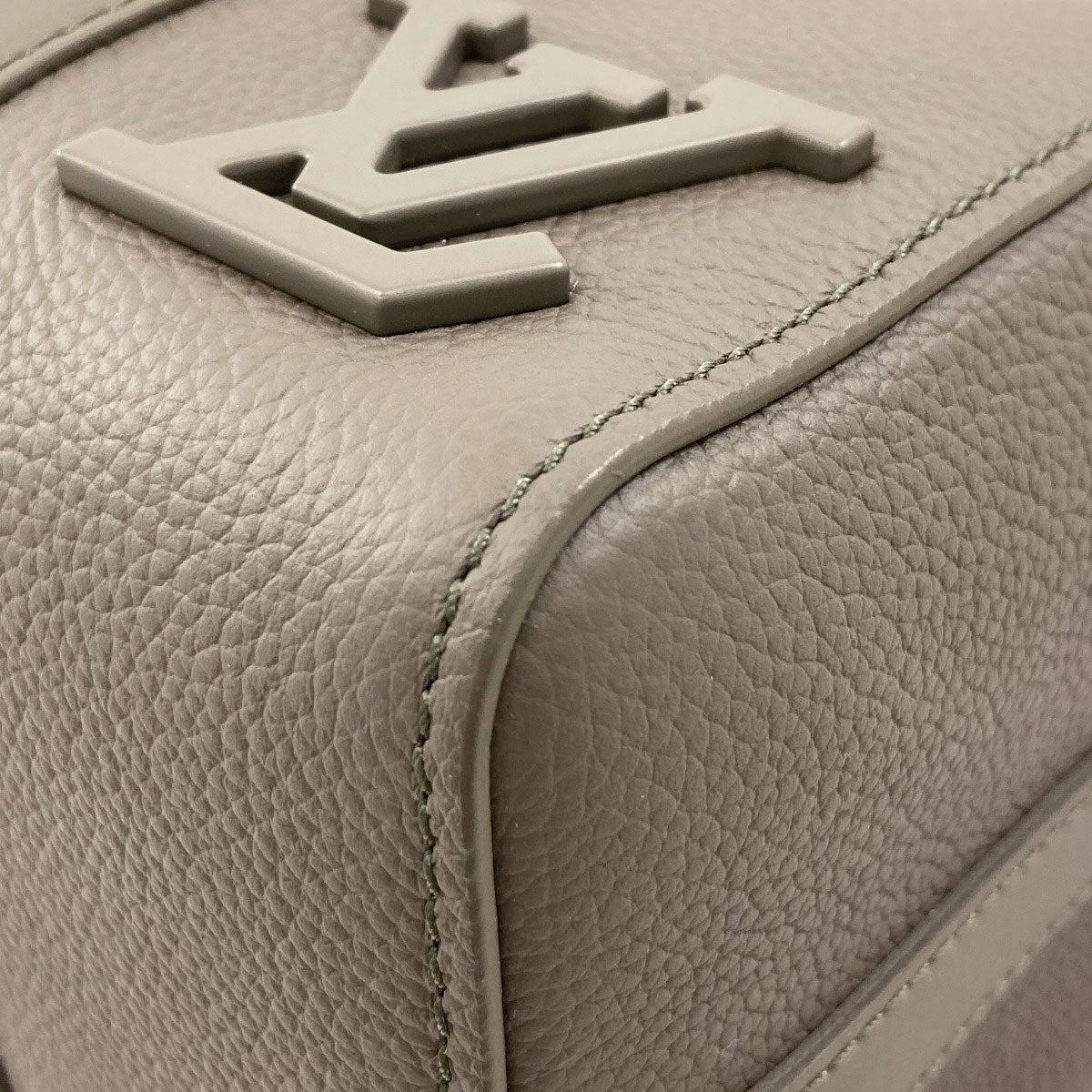 LOUIS VUITTON M21437 City Keepall Aerogram Shoulder Bag Calf Ladies [Used]