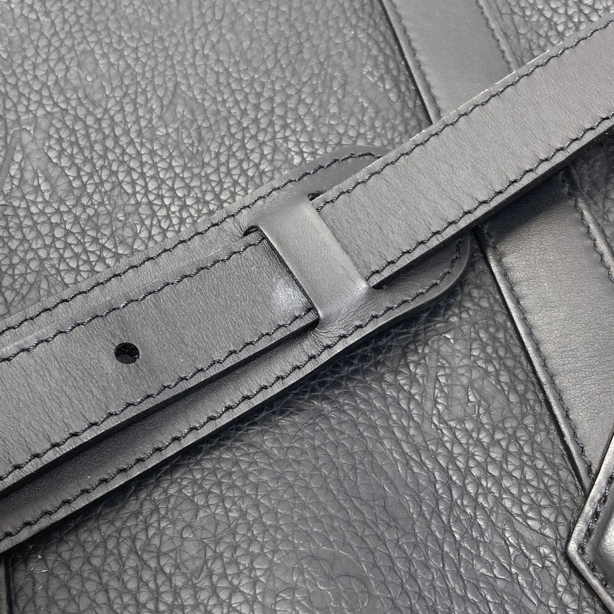 LOUIS VUITTON M21866 Sac Plat Tote Bag Taurillon Clemence Ladies [Used]