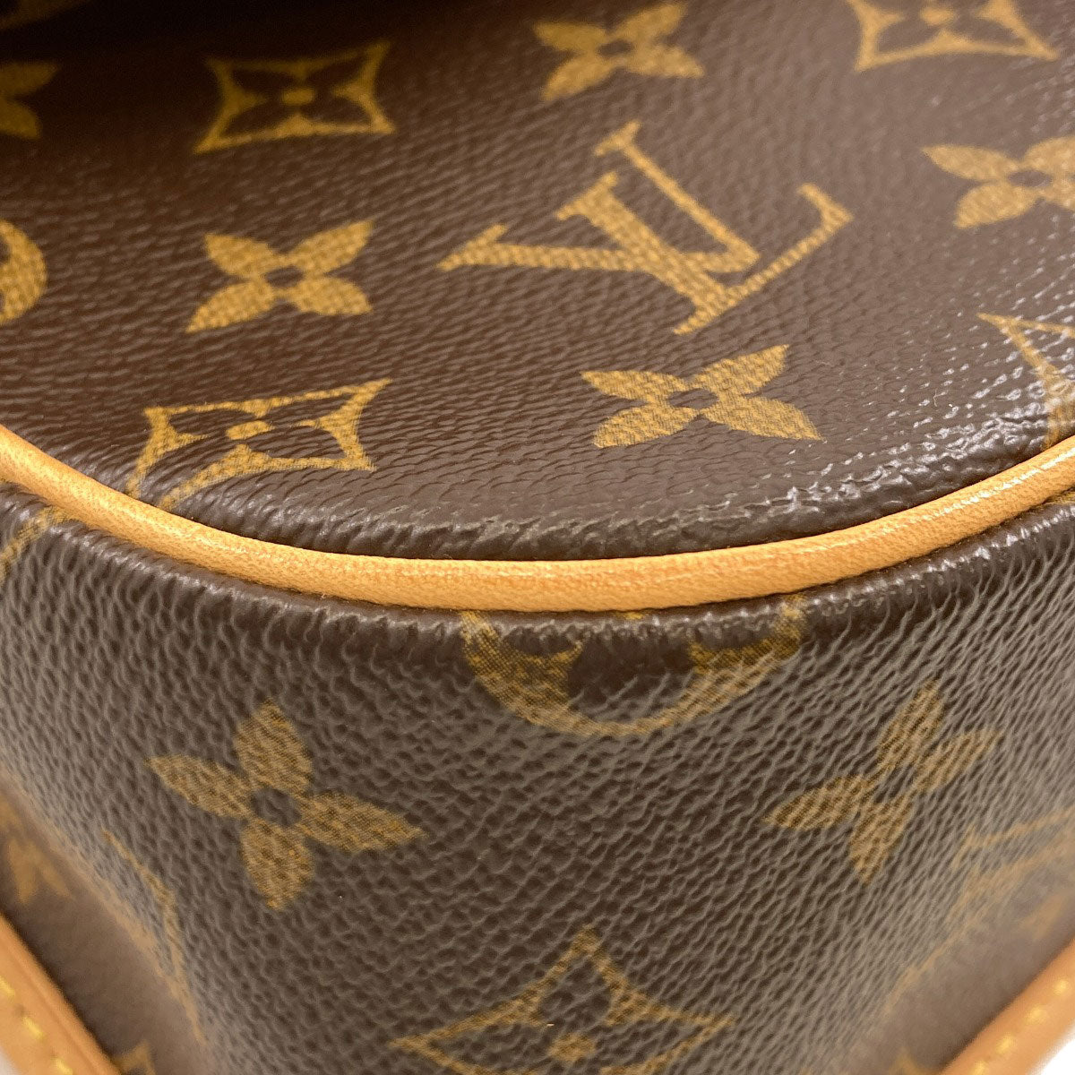 LOUIS VUITTON M42250 Sologne Shoulder Bag Monogram canvas Ladies [Used]