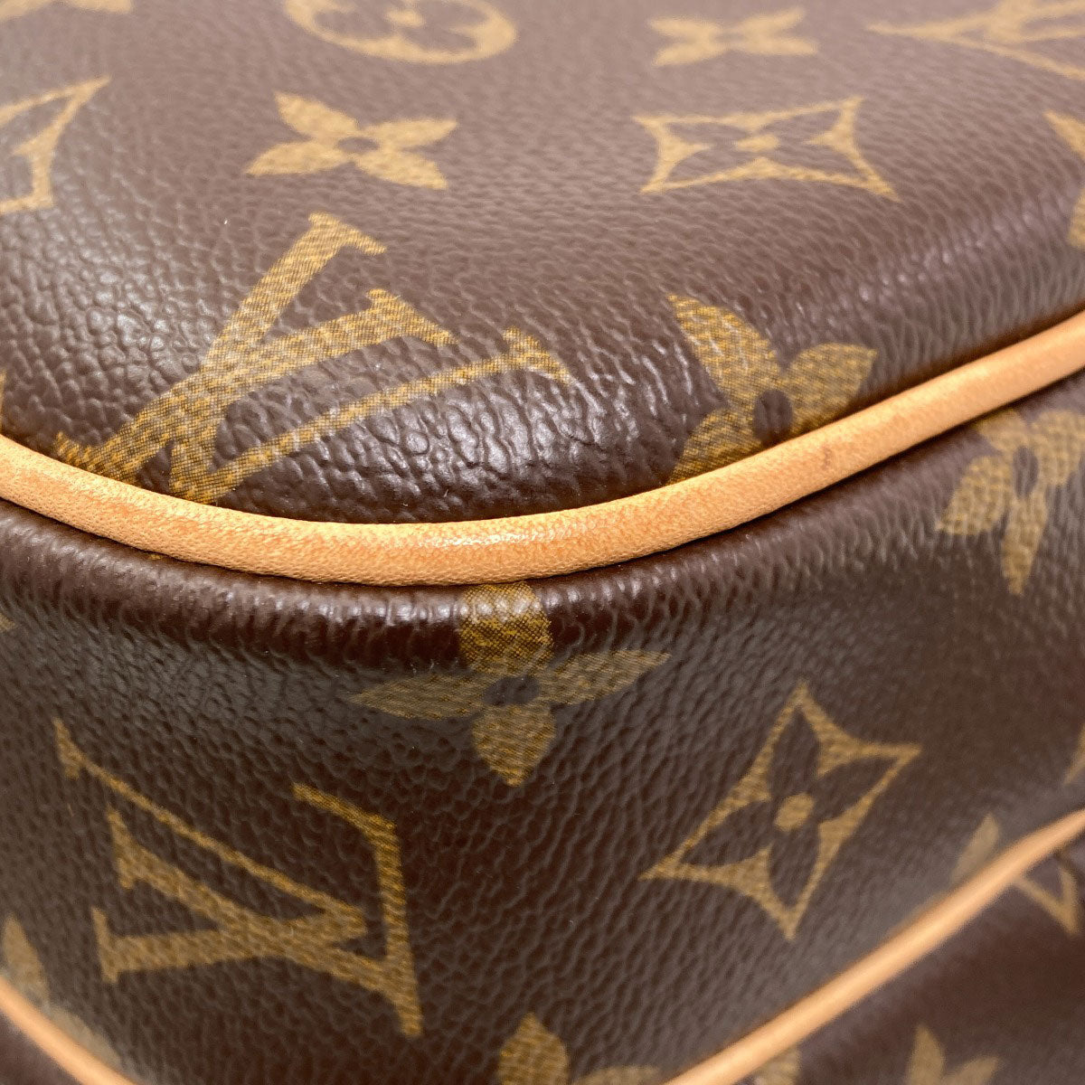 LOUIS VUITTON M45254 Reporter 28 Shoulder Bag Monogram canvas Ladies [Used]